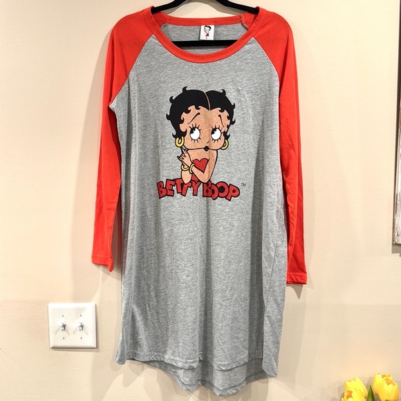 🔥Betty Boop Gray and Red Raglan Dress🔥 - Picture 1 of 5